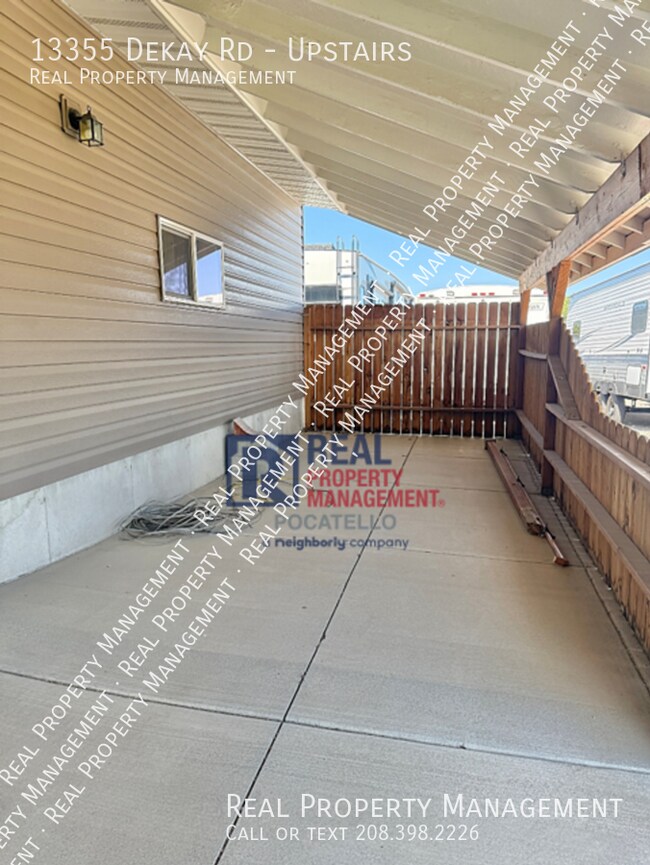 Building Photo - 13355 N Dekay Rd