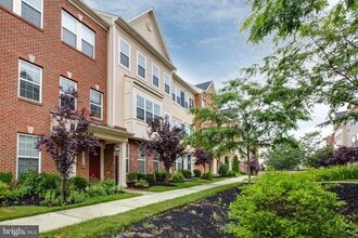 Building Photo - 7048 Foxton Way