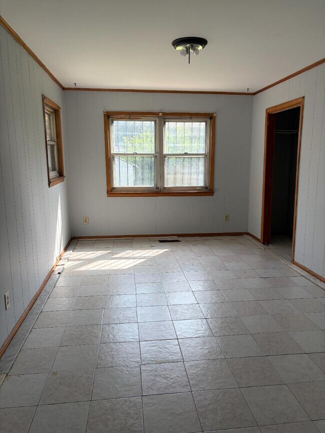 Building Photo - 4925 Ter R