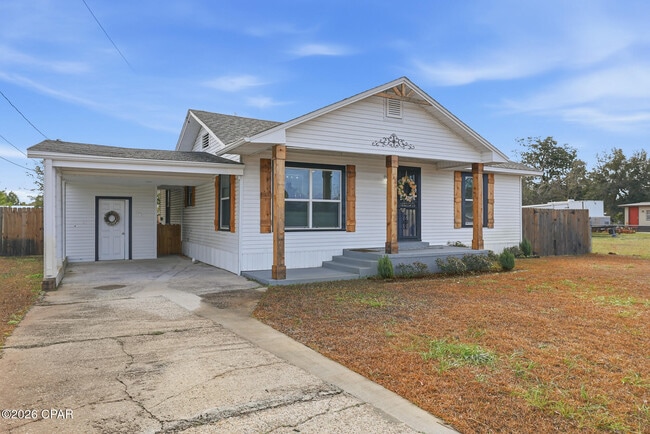 Building Photo - 1808 Chestnut Ave