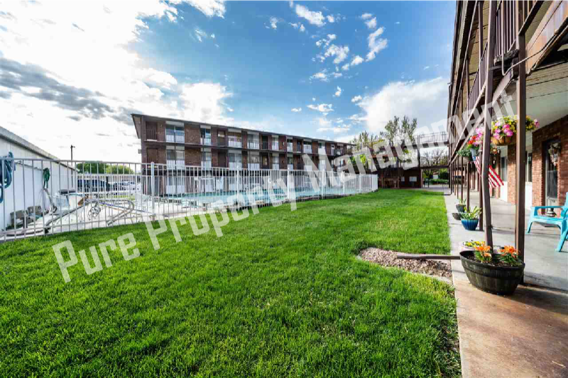 Building Photo - 580 Bookcliff Ave