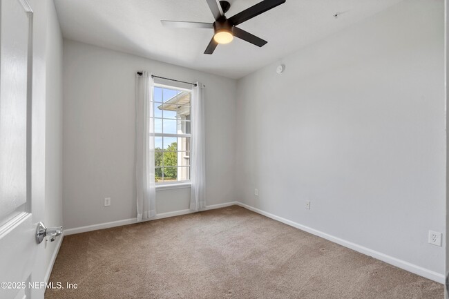 Building Photo - 11251 Campfield Dr