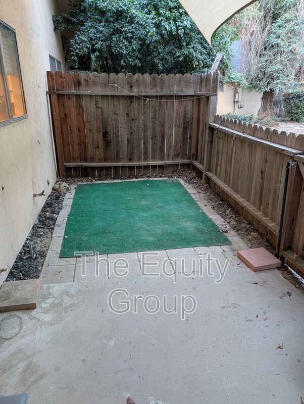 Building Photo - 4017 W Hillsdale Ct