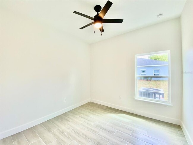 Building Photo - 10006 Massey St