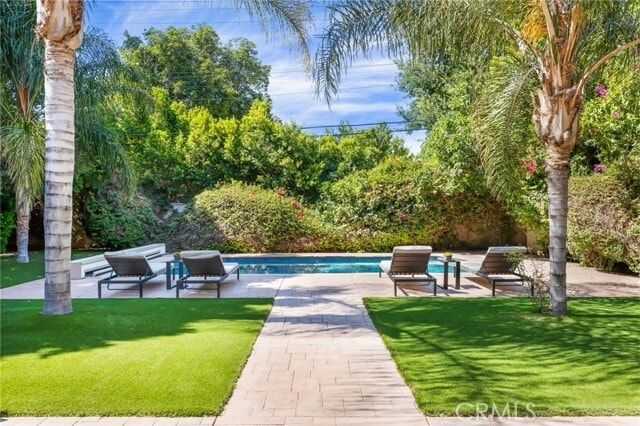 Building Photo - 16659 Addison St