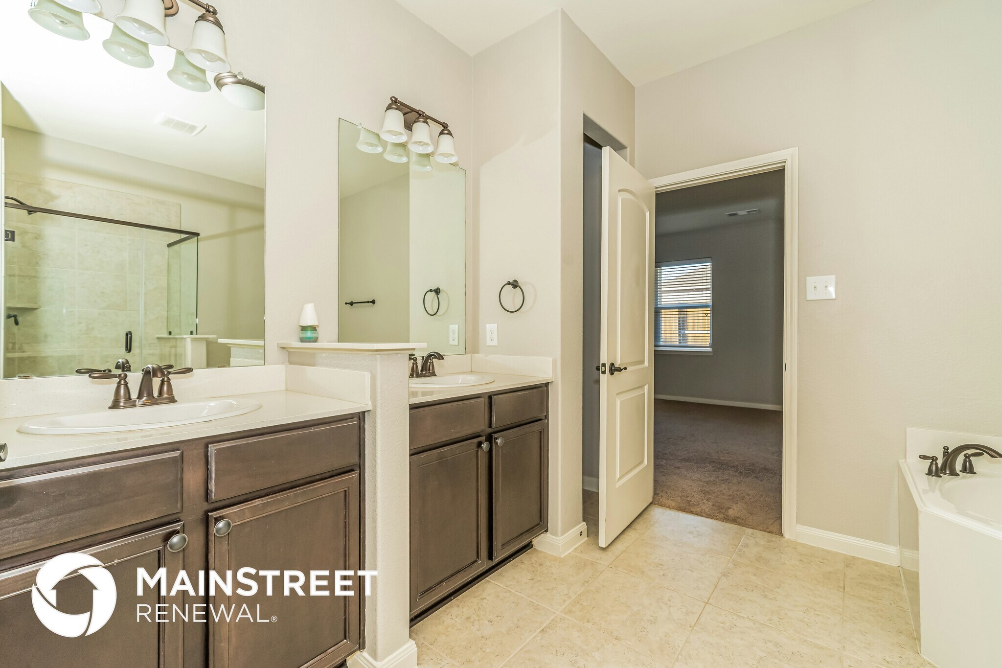 Building Photo - 527 Shady Meadow Ln