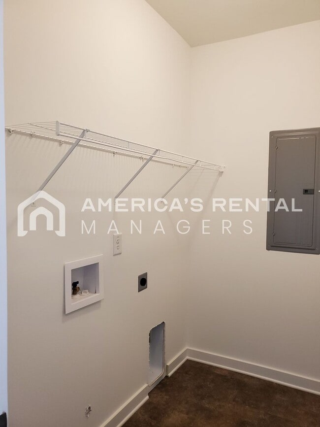 Building Photo - Spacious home for Rent in Clanton, AL!! COMING SOON!! DEPOSIT PENDING!