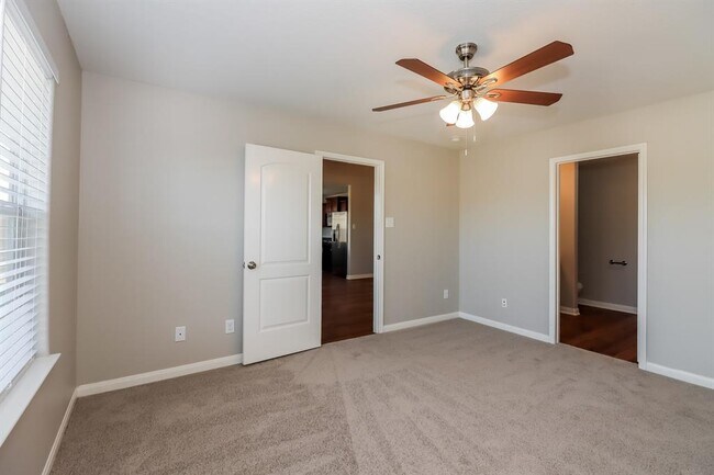 Building Photo - 7119 Glenridge