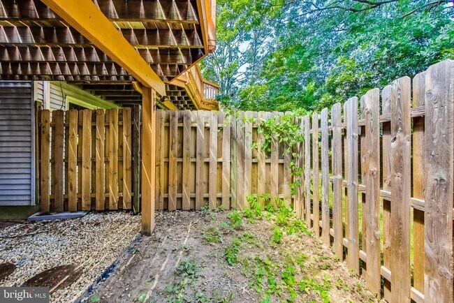 Building Photo - 5 Drumcastle Ct