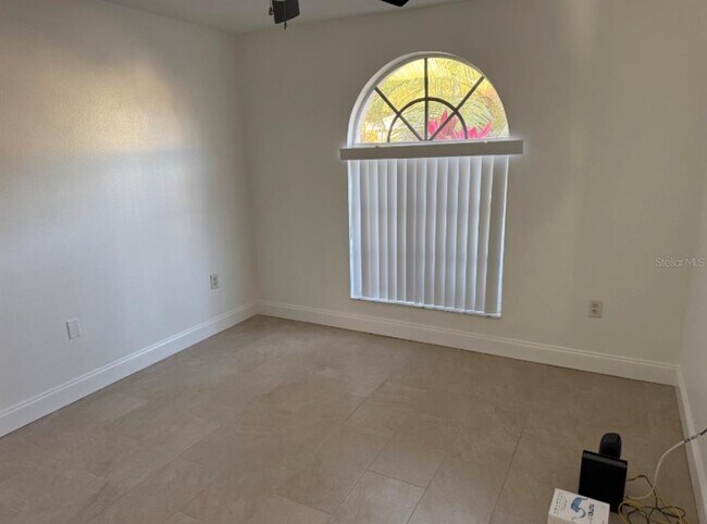 Building Photo - 2208 Mystic Ring Loop