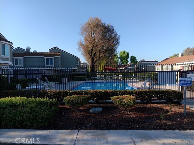 Building Photo - 1050 Golden Springs Dr