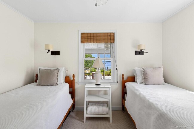 Building Photo - 315 Old Salt Rd