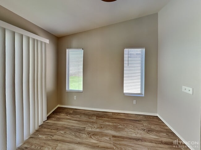 Building Photo - 435 Mindoro Ave
