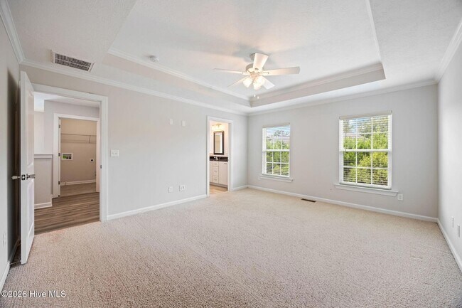 Building Photo - 424 Arrowwood Dr