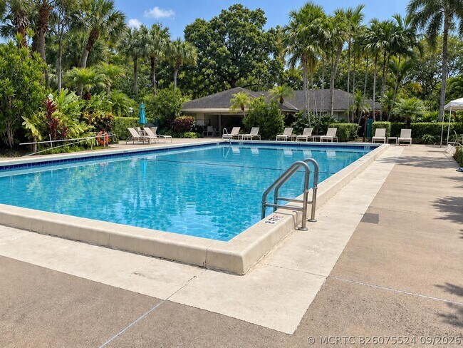 Building Photo - 4000 Cypress Grove Way