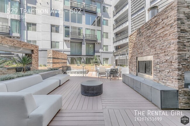 Building Photo - Bright 1 Bed/1 Bath Arts District Condo| S...