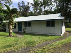 Building Photo - Nice 3BR/1BA Home in Hawaiian Beaches