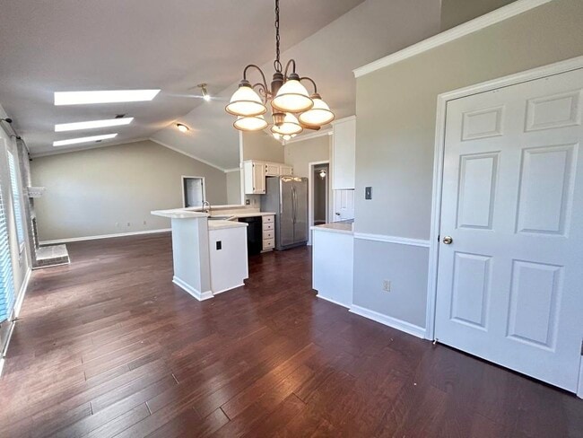 Building Photo - 6688 Laurel Valley Dr