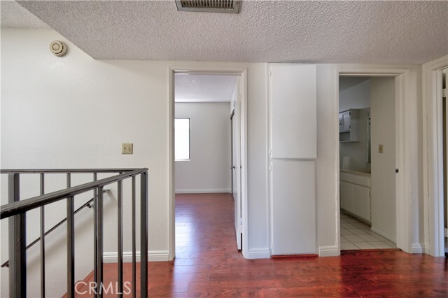 Building Photo - 1290 Elm Ave
