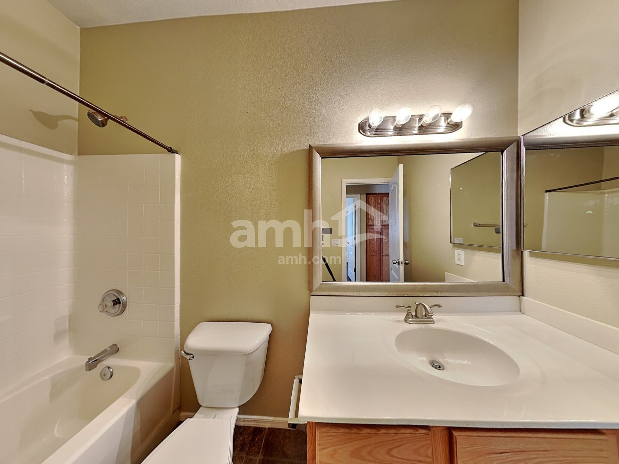 Building Photo - 14551 W Marcus Dr