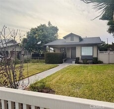 Building Photo - 119 N Cullen Ave