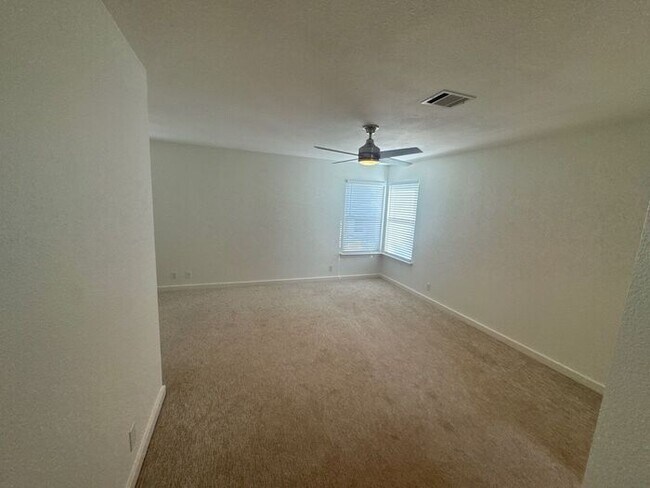 Building Photo - Beautiful Two-Story Leander Home with Dual...