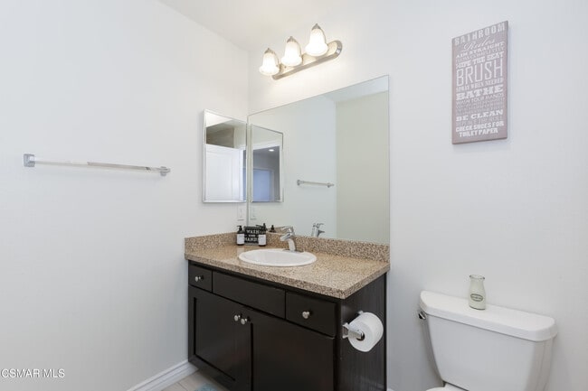 Building Photo - 327 Newbury Vista Ln