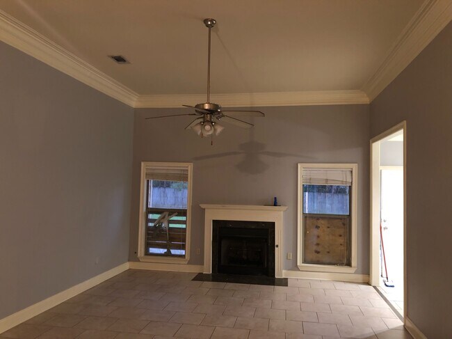 Building Photo - 38580 Red Bud Lane