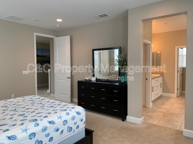 Building Photo - 412 Bungalow Dr