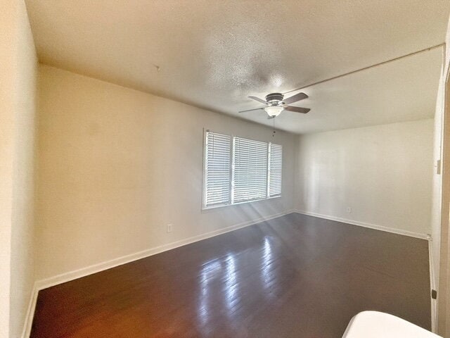 Building Photo - Unbeatable Location – Walk to the Comal Ri...