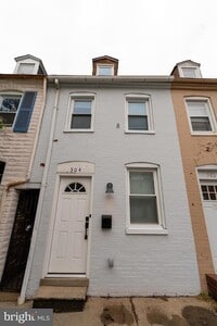 Building Photo - 304 S Wolfe St