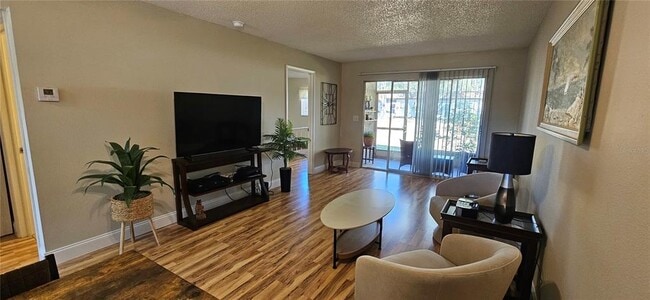 Building Photo - 3121 Mission Grove Dr