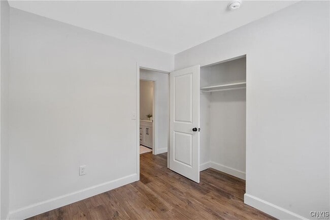 Building Photo - 7891 Areopagitica Ave