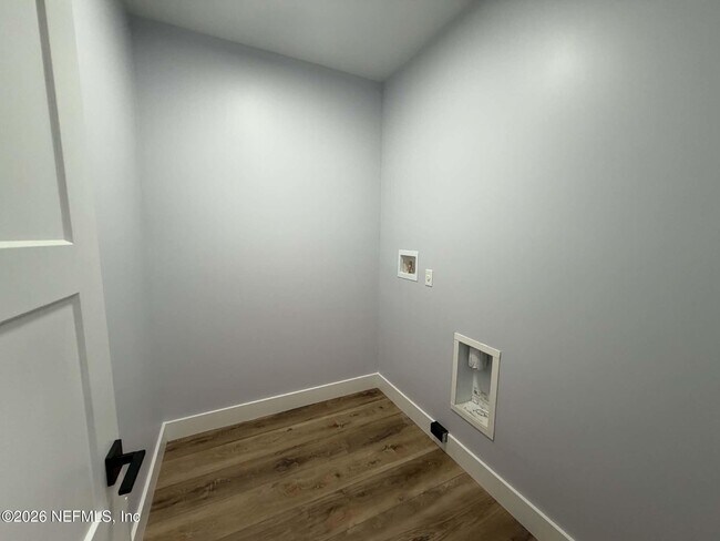 Building Photo - 971 Irma Way