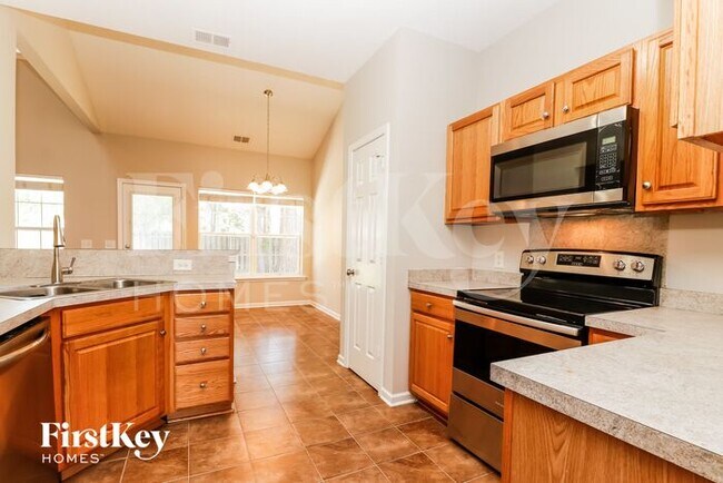 Building Photo - 527 Rosings Drive