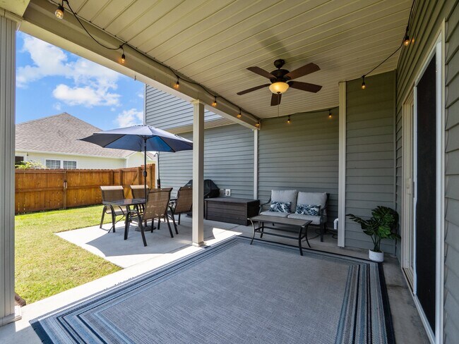 Building Photo - 509 Romper Rd
