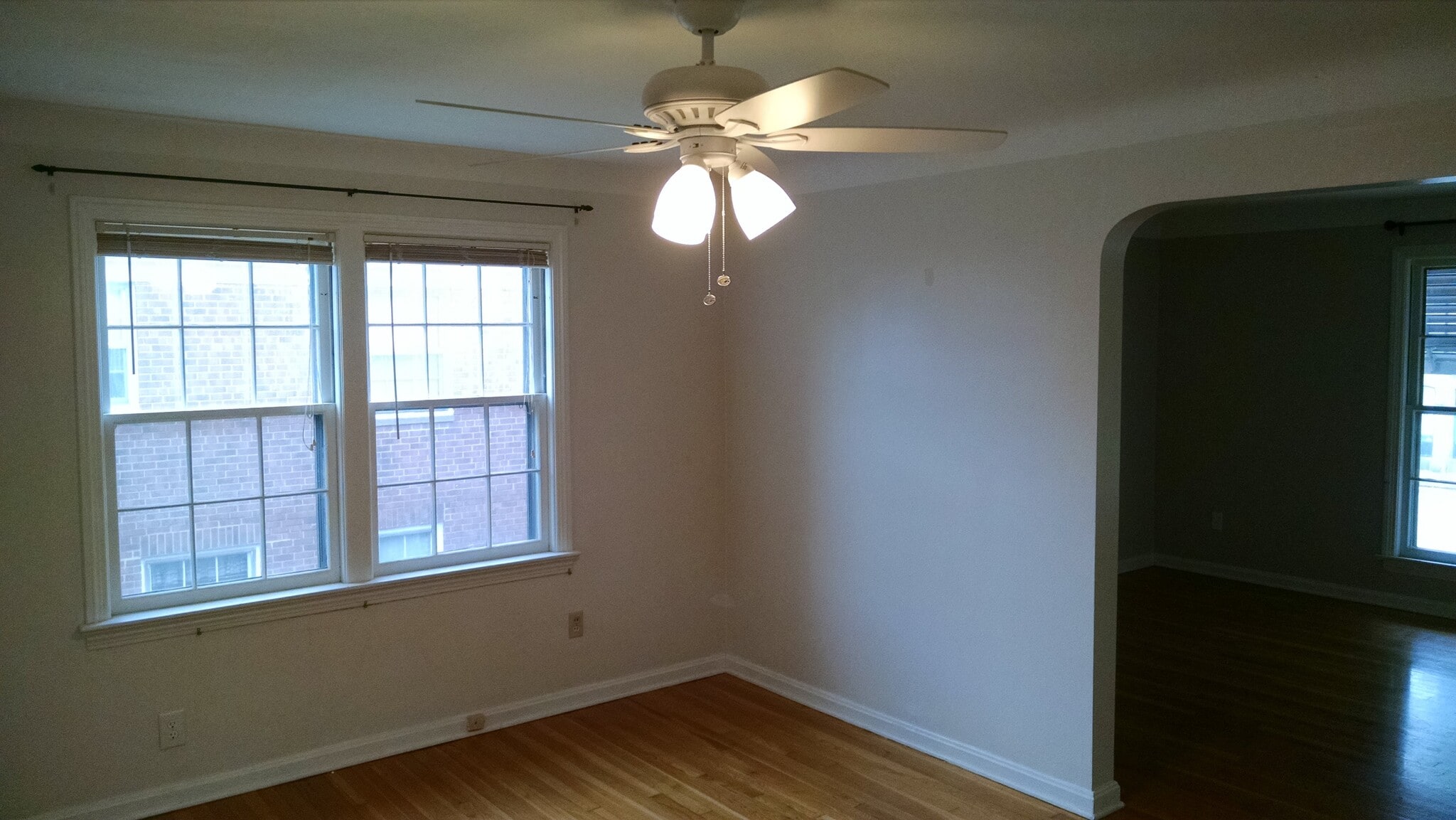 Dining - 18725 Chagrin Blvd