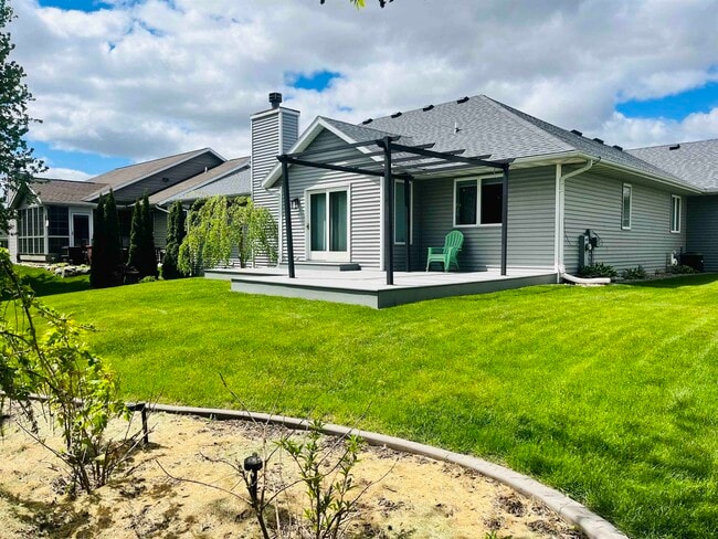 Building Photo - 1018 Ganser Dr