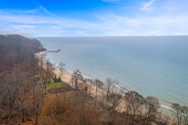 Lake Michigan - 3042 E Newport Ct