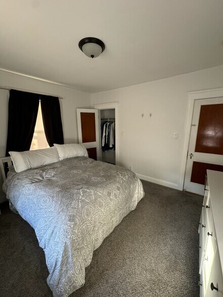 Building Photo - 695 Adams St