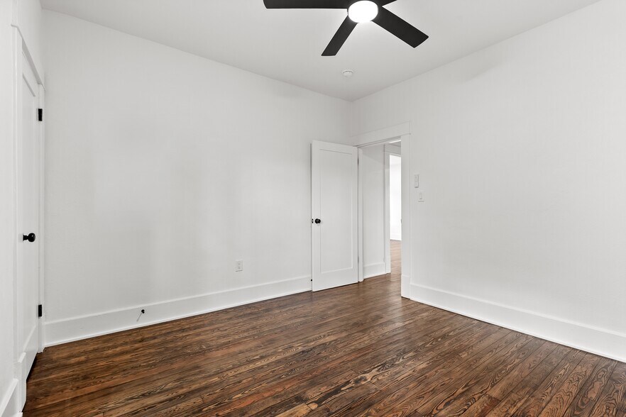 Building Photo - 1308 S Lyerly St