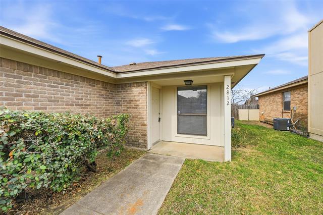 Building Photo - 2812 Ridgecrest Dr