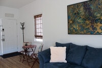 Building Photo - 205 Royal Poste Rd