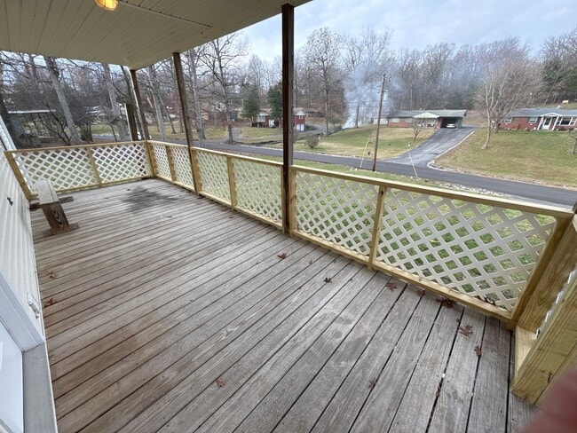 Building Photo - House in Grand Rivers