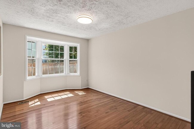 Building Photo - 337 Gundry Dr