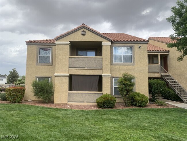Primary Photo - 2300 E Silverado Ranch Blvd