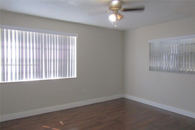 Building Photo - 17510 SW 108th Ave