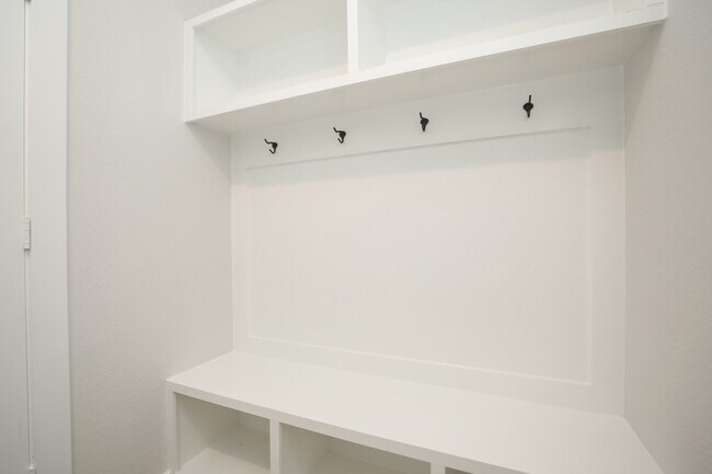 Building Photo - 8462 Sweet Cherry Ln