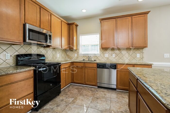 Building Photo - 2989 Mirasol Ct
