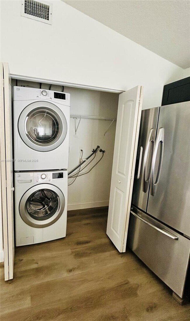 Building Photo - 17767 SW 144th Ave